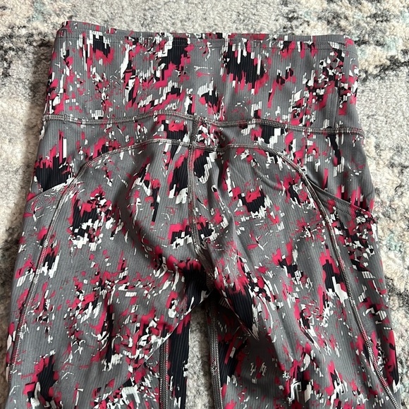 Lululemon Fast and Free High Rise Leggings - Picture 10 of 12